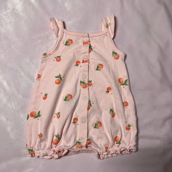 Feeling Peachy! 🍑 - Picture 2 of 9